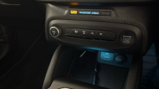 Ford Focus 1.0 EcoBoost Hybrid mHEV Active Vign 5dr Auto Petrol Hatchback